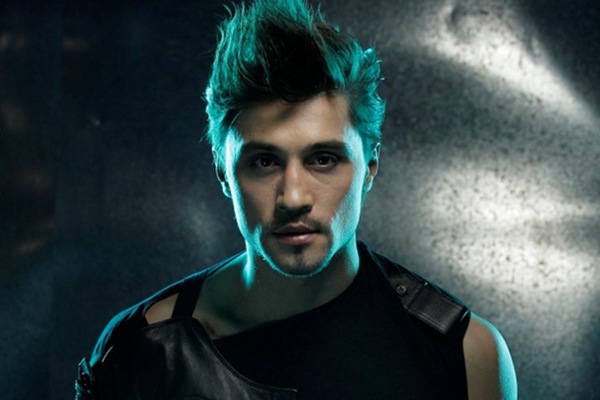 Дима Билан стал Витей Беланом и выпустил клип