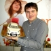 Partenerii nostri Kia Motors au inmanat premiul castigatorului unui tort masina!