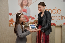 Alexandra Nicuta a castigat o tableta electronica de la Nefis si Aquarelle fm!