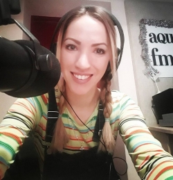 Interpreta Valentina Nejel a prezentat in premiera pe Aquarelle Fm noua sa piesa "Monolog"!