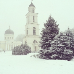 Top 5 piese românești despre ninsoare
