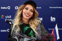 Юлия Самойлова, провалившая выступление на Евровидение 2018, решила эмигрировать в Европу