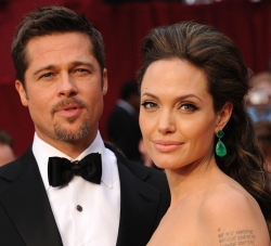 Анджелина Джоли и Брэд Питт провели секретную встречу