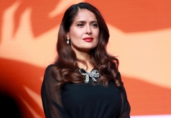 Salma Hayek alături de fiica sa la o premieră importantă de film