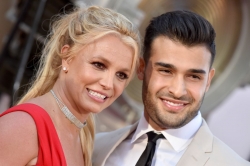 Britney Spears şi iubitul ei au stabilit data nunţii