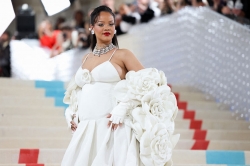 Rihanna este mamă a doua oară. Ea a născut o fetiță, „o imagine perfectă a Rihannei”