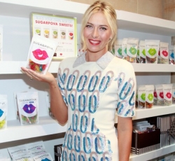 Maria Şarapova şi-a lansat bomboanele /Sugarpova/