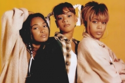 TLC выпустят сборник хитов и новую песню от Леди Гаги  