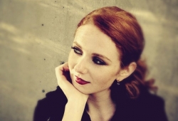 Лена Катина перенесла свадьбу из-за концерта t.A.T.u в Киеве   