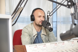 Саша Лопез с премьерой на Aquarelle FM! (7 Фото) Саша Лопез с премьерой на Aquarelle FM! (7 Фото)
