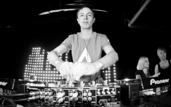 Andrew Rayel la Tomorrowland! Dj-ul din Moldova a mixat la cel mai important eveniment de muzică electronică din lume