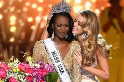 (фото) Военнослужащая из Аризоны стала «Мисс США»