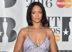 Британцы проигнорировали концерт Рианны и она выступила перед полупустым стадионом