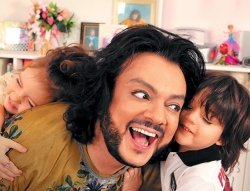 (фото) СМИ выяснили, кто является настоящей мамой детей Киркорова