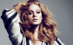 Адель попросила фанатов помочь ей избавиться от вредной привычки