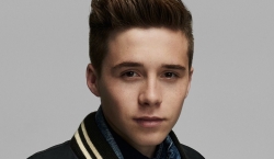 Бруклин Бекхэм стал блондином