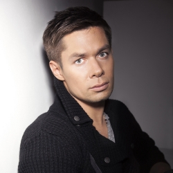 Стас Пьеха покинул эстраду