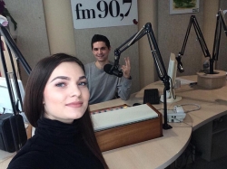 Valeria Pasa a prezentat in emisie directa pe Aquarelle FM noua sa piesa "Wake me up"