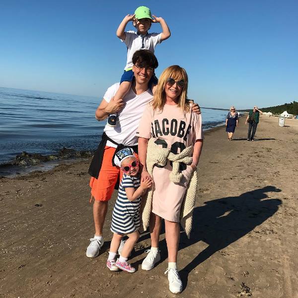 http://www.aquarellefm.md/storage/2017/07/12/1499851065_62203300.jpg