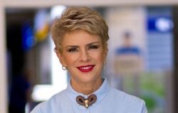 (foto) Schimbare radicală de look! Teo Trandafir a devenit brunetă