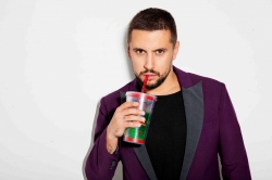 Monatik a lansat un nou clip video în stilul anilor 