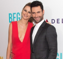 Adam Levine și Behati Prinsloo au devenit părinți pentru a doua oară