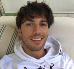 «Это не папа!»: Лиза Галкина отказалась общаться с отцом