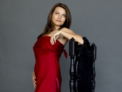 Diana Malancea debutează cu “Floarea de pe Geam”