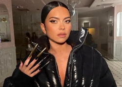 Inna, apariție provocatoare într-un costum de baie minuscul! Artista și-a delectat fanii cu câteva imagini din jacuzzi