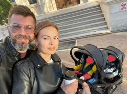 Anna Odobescu și Petru Haruța, imagini adorabile alături de gemenii lor