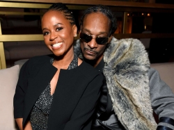 Dragoste la prima vedere: Snoop Dogg a sărbătorit 27 de ani de căsătorie cu soția sa
