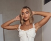 Iuliana Beregoi, perfectă în costum de baie. Imaginile au stârnit rapid valuri de apreciere din partea fanilor