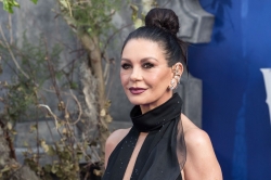 Catherine Zeta Jones, impresionată de români: „M-au făcut să mă simt ca acasă"