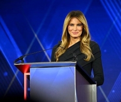 Prima Doamnă a SUA, Melania Trump, a fost desemnată „Patriotul anului” Prima Doamnă a SUA, Melania Trump, a fost desemnată „Patriotul anului”