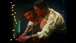 Mihail a lansat una dintre cele mai sensibile piese din cariera sa: Este pentru tatăl meu, căruia îi e greu să rostească "te iubesc"