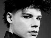 Cristian Porcari lansează single-ul „Ultima Oară”, o piesă despre tentația de a mai rămâne o clipă într-o iubire care se sfârșește