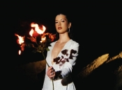 De la hituri pop la afro house. Cleopatra Stratan își reinventează stilul. Vezi noul videoclip al artistei